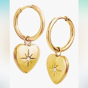 NWT 18k yellow gold plated stainless steel Huggies earrings heart Northern Star